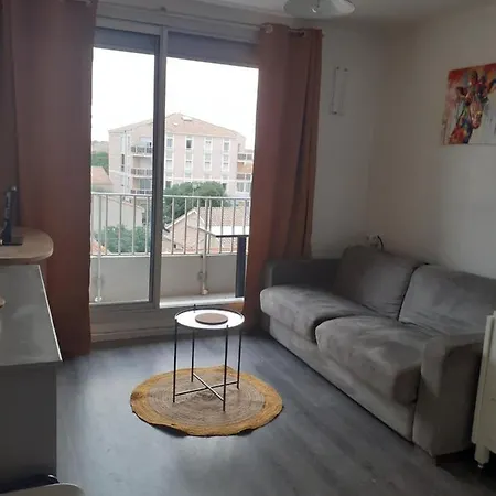 Apartment T1 Hyper Centre De *